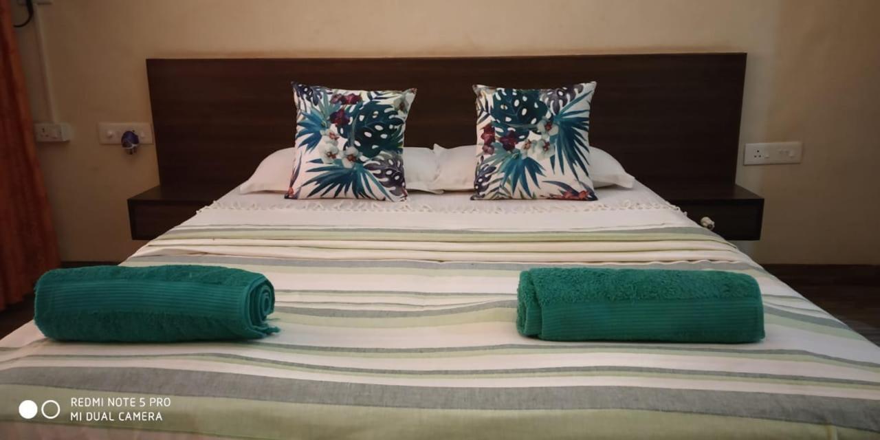 Hotel Bonanza Baga Eksteriør bilde